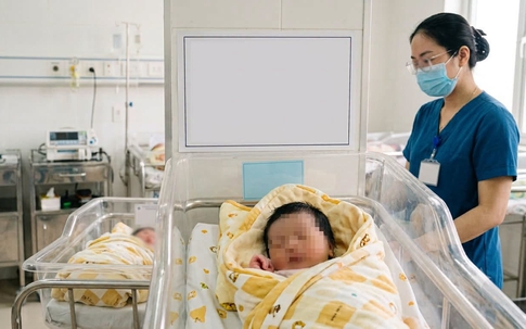 Sinh xong, mẹ bỏ con lại bệnh viện rồi mất liên lạc