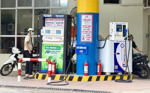 Giá xăng dầu liên tục giảm, có loại chỉ còn 19.000 đồng/lít