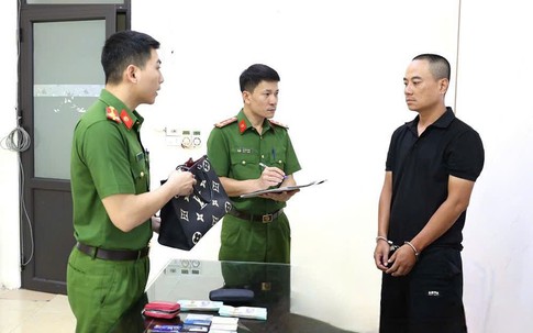 Bắt đối tượng có 3 tiền án, đập kính ô tô trộm hơn 700 triệu đồng