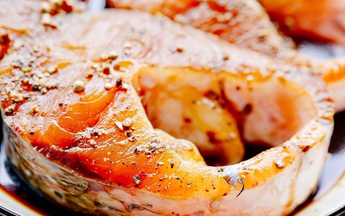 Thêm thứ nước giải khát này vào món cá kho vừa không tanh, màu đẹp, hao cơm mà không tanh