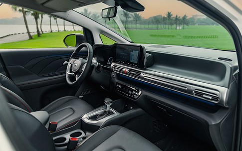 Vì sao giá lăn bánh Hyundai Stargazer giảm sốc, ô tô 7 chỗ rẻ hơn cả Kia Morning, Hyundai Grand i10?