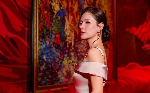Sắc vóc của MC Đan Lê