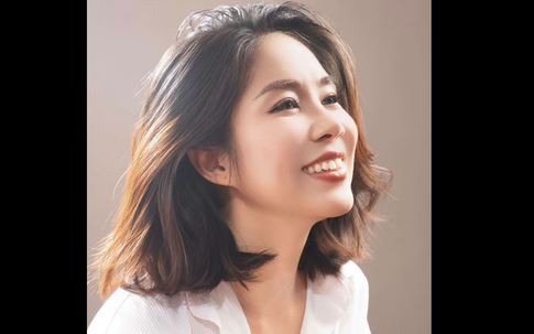 Tuổi 41 của Lê Phương trong rạng ngời hạnh phúc 