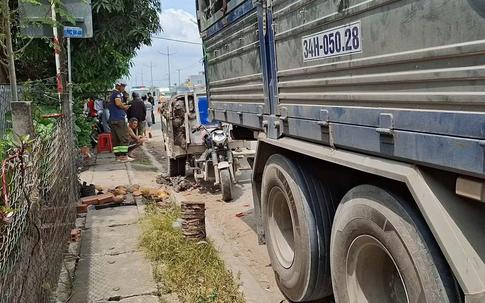 Xe ba gác tông đuôi ô tô tải trên đường dẫn cao tốc, một người tử vong