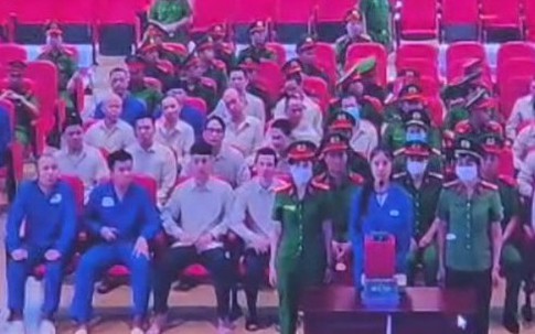 'Cô tiên từ thiện' - Trúc Phương bị phạt 6 năm tù