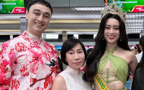 Hoa hậu Emoura Phạm lên đường dự thi Miss Grand International 2026 tại Thái Lan