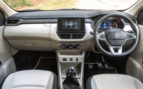 MPV 7 chỗ giá 157 triệu đồng ngang cỡ Mitsubishi Xpander đẹp long lanh, nâng cấp trang bị và tiện nghi, rẻ hơn Hyundai Grand i10