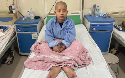 MS 1111: Xót xa bé trai 13 tuổi mắc u não, mẹ mang di chứng chất độc da cam, gia đình kiệt quệ vì tiền chữa bệnh