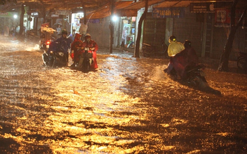 Mưa giông bao trùm cả nước