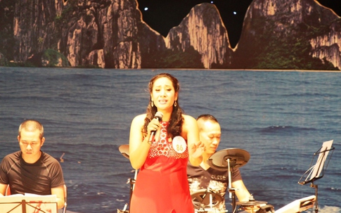 Thí sinh Bộ tư lệnh BĐBP giành giải nhất cuộc thi Tiếng hát hữu nghị Việt – Trung 2013 