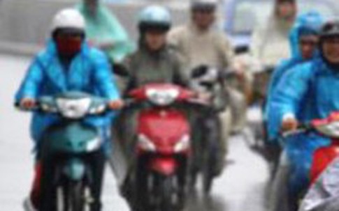 Mẹo đi xe máy trời mưa