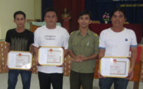 Bình Dương tặng giấy khen cho “hiệp sĩ”