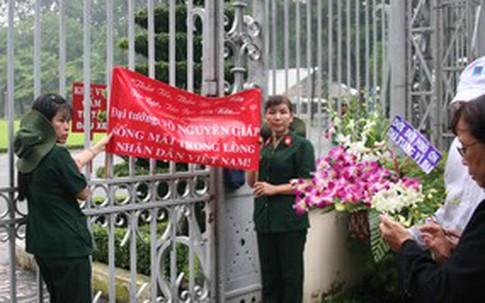 Người phương Nam hướng về Đại tướng