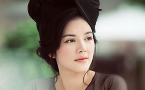 Khi Lý Nhã Kỳ không khoe kim cương, vòng vàng