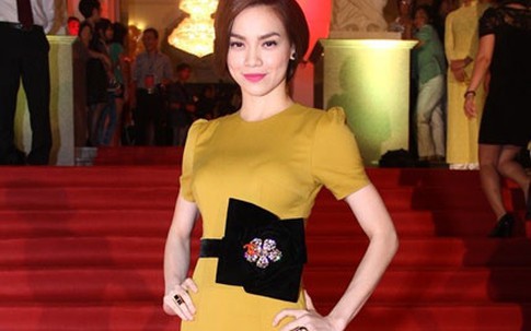 Những trang phục biến Hà Hồ thành biểu tượng thời trang