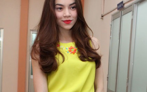 Mix quần ống lửng "chuẩn" như Hồ Ngọc Hà