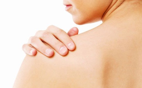 Cách đơn giản trị mụn trứng cá ở lưng