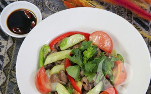 Bao tử cá ba sa xào chua ngọt