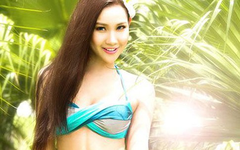 Nữ hoàng trang sức Thanh Trúc hút hồn với bikini