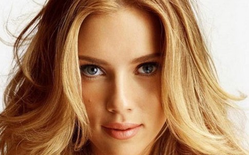 5 phút "làm mới" tóc bết mồ hôi dầu cho quý cô bận rộn