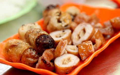 Quán bún đậu, lòng nướng nổi tiếng khu Hoàng Cầu