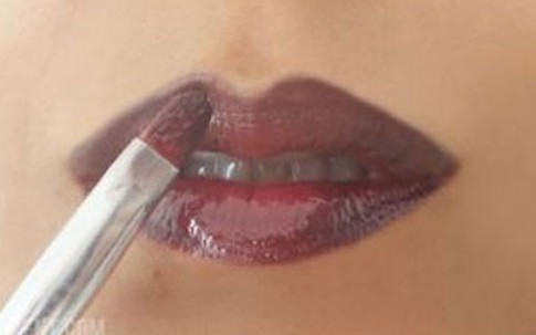 1001 kiểu trang điểm môi tuyệt đẹp cho bạn gái