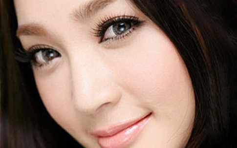 10 mẹo hay để trẻ hơn tuổi thật