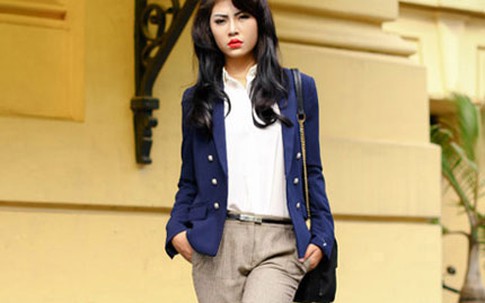 Thu công sở thanh lịch cùng quần lỡ