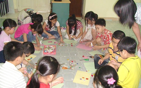 Hè này, con bạn học kỹ năng sống ở đâu?
