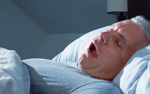 Chữa ngủ ngáy bằng ca hát