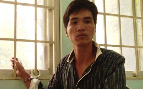 Dùng clip sex bất thành lại chế “bom” tống tiền gia đình bạn gái