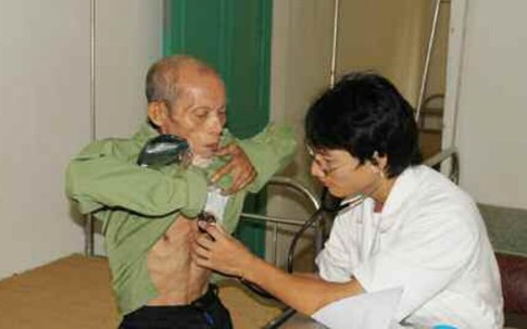 Để người dân vùng sâu, vùng xa được chăm sóc sức khỏe tại cơ sở