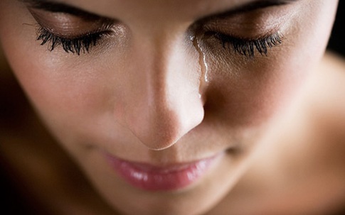 Đau đớn phát hiện chồng có con riêng sau ngày cưới