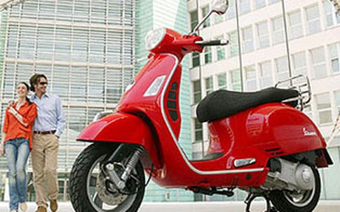 Piaggio Vespa GTS125: Khơi dậy một huyền thoại