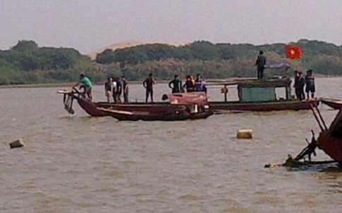 Thầy giáo hiến kế tìm xác nạn nhân của thẩm mỹ viện Cát Tường trên sông Hồng