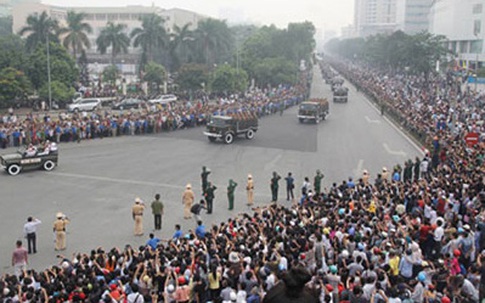 Người sống mãi trong lòng dân