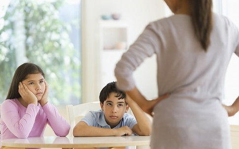 4 cách để cha mẹ không "phát điên" vì con