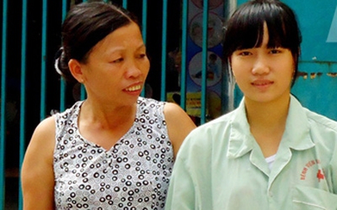 Ô Xin nhận tin đỗ 2 trường đại học trên giường bệnh