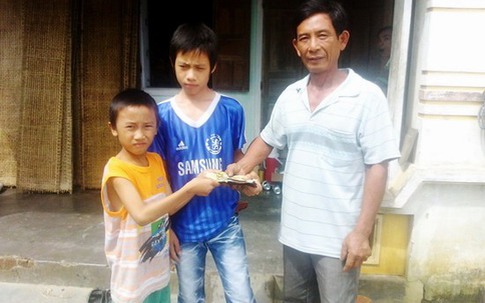 Đánh rơi 10 chỉ vàng, 6 tháng sau bất ngờ được nhận lại