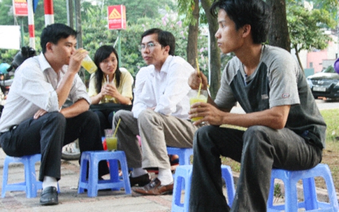 Vô tư mua bệnh từ thực phẩm ở vỉa hè