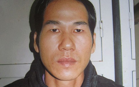 Gặp hung thủ giết cả nhà bạn gái trước ngày xét xử