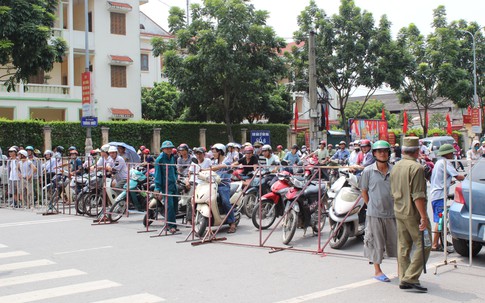 Cận cảnh tòa trung tâm thương mại ở Hải Dương bị thiêu trụi