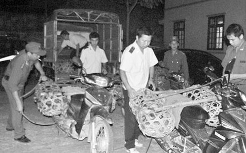 Tạm dừng nhập khẩu gia cầm qua các cửa khẩu