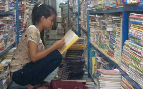 Sách cũ đắt khách, sách mới tăng giá