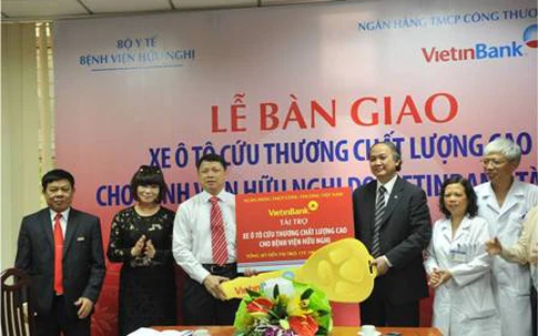 Tặng xe ô tô cứu thương chất lượng cao cho bệnh viện Hữu Nghị