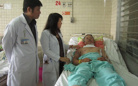 Nối thanh quản đứt lìa do lao vào dây cáp