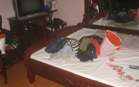 Nữ sinh liên tiếp bị bạn trai cũ đe dọa, ép vào nhà nghỉ hiếp dâm