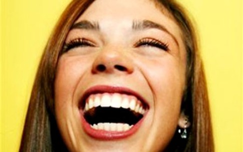 Những người không nên cười nhiều