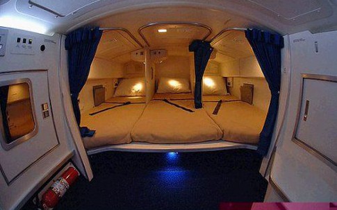 Cận cảnh phòng ngủ trên máy bay của các nữ tiếp viên hàng không