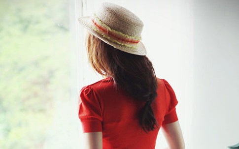 Giấu chồng làm nghề bán thân